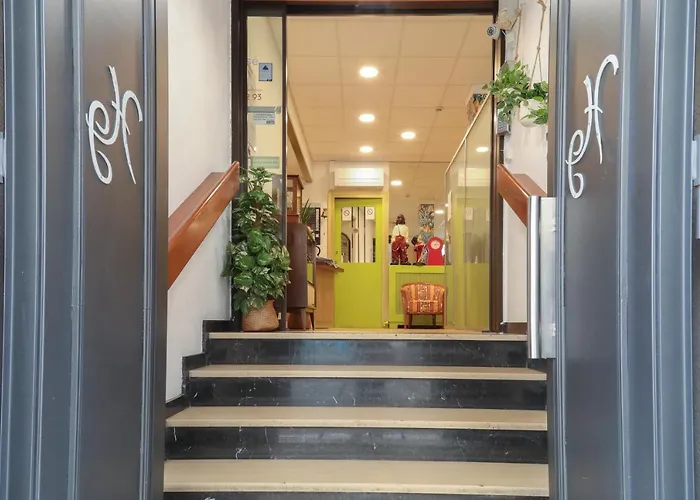 Gloria Гренобль