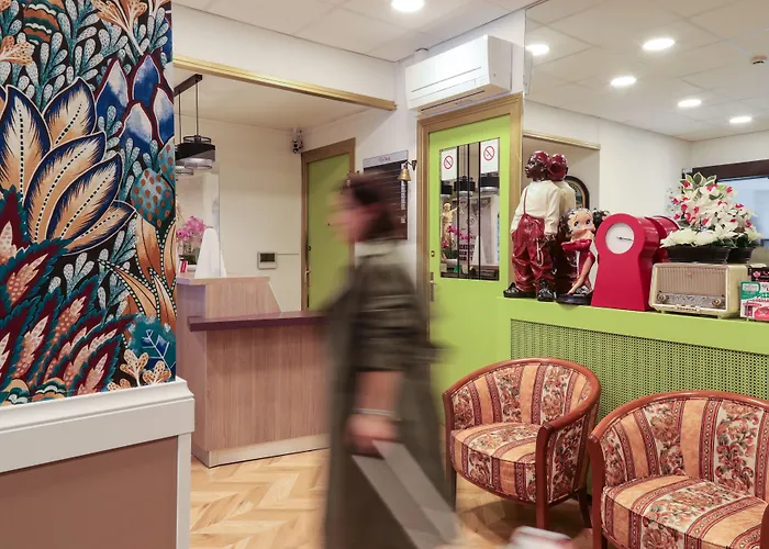 Gloria Отель Гренобль